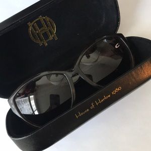 House of Harlow 1960 Chantal Cat Eye Frame